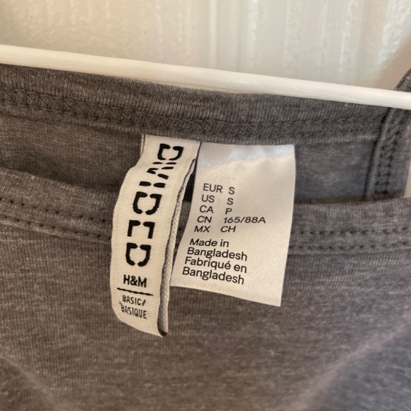 H&M Divided Basic Tank Top - Picture 3 of 3